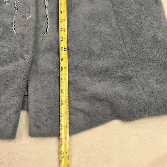 Bob Mackie Wearable Art Fleece Jacket – Gray Embroidered Floral – Plus Size 2X - Picture 7 of 7